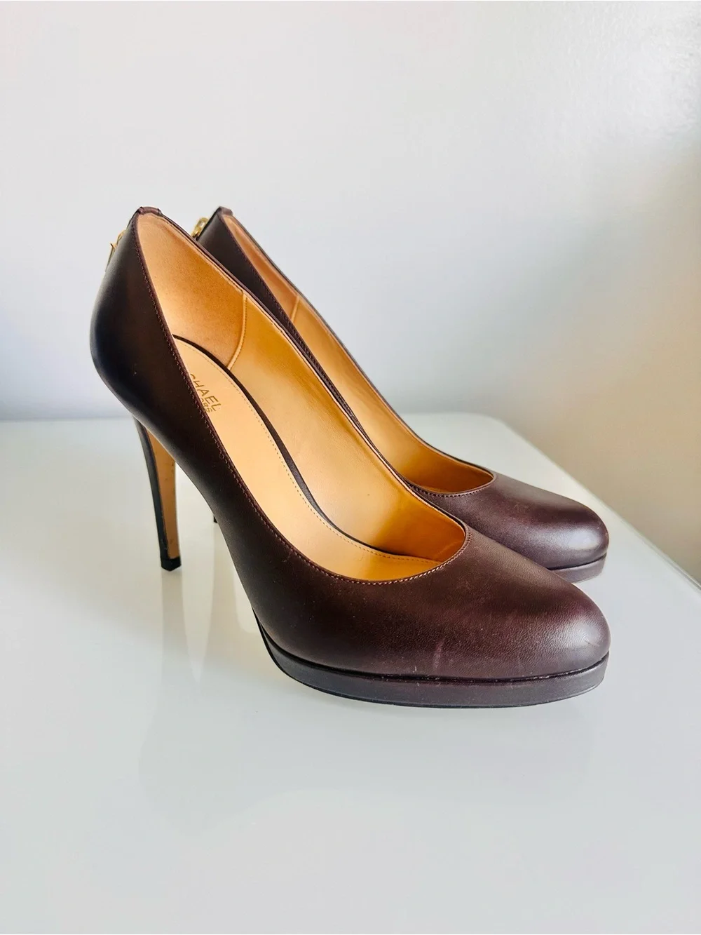 Michael Kors Chocolate Brown Leather Platform Pumps
